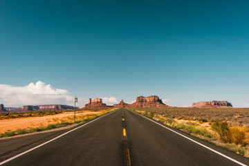  road over monument valley, USA