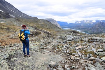Fototapeta premium Norway Besseggen tourist