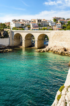 รูปภาพEndoume เลือกดูภาพถ่ายสต็อก เวกเตอร์ และวิดีโอ82 Adobe Stock