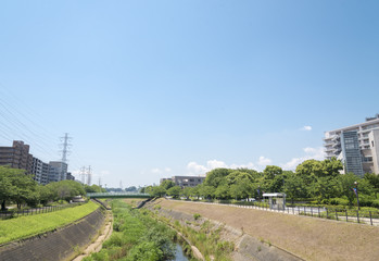 鶴見川にかかるさんかくはし（横浜市港北区）