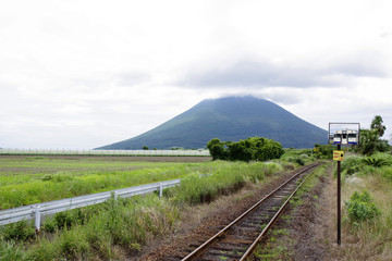開聞岳が見渡せるJR日本最南端駅