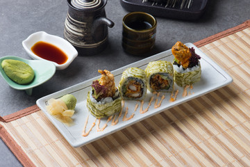 Soft shell crab roll sushi