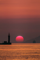Obraz premium 博多湾の夕日