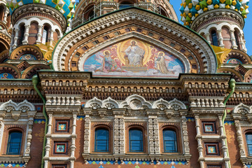 Obraz premium St Petersburg, Russia - Cathedral of Our Savior on Spilled Blood - closeup of domes and architecture details
