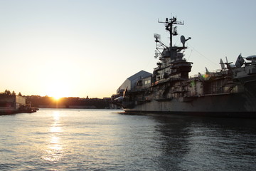 Fototapeta na wymiar Navy Sunset