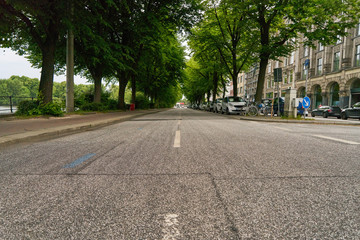 Leere Straße in Hamburg