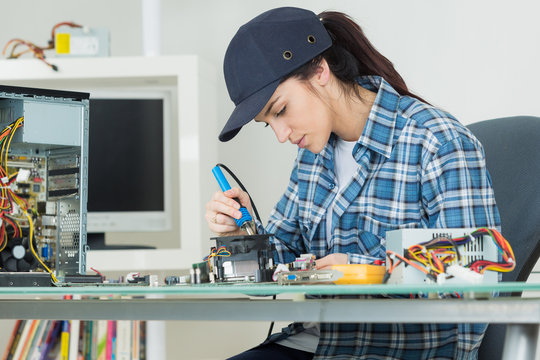 electronic equipment assembler