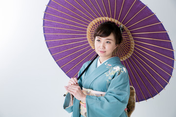 お辞儀する着物姿の女性 Wall Mural Wallpaper Murals Buritora