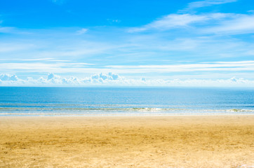 Fototapeta na wymiar Tropical beach in morning at Huahin, Thailand