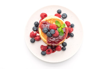 pancake with fresh raspberries and blueberries