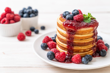 pancake with fresh raspberries and blueberries