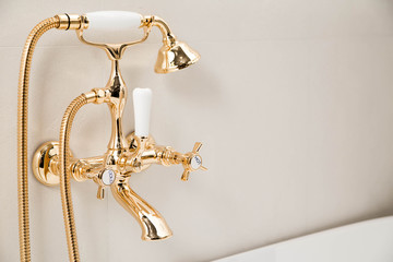 Modern shower and bath faucets in retro style