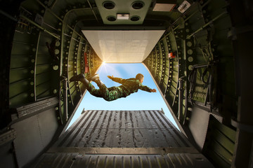Rangers parachuted from military airplanes, Soldiers parachuted from the plane, isolated airborne...