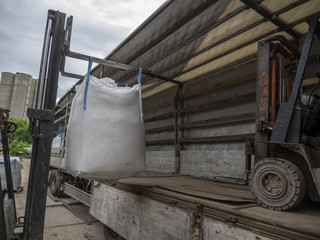 Loading big bags into the truck