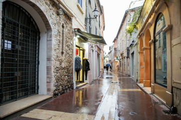 The old wet street.