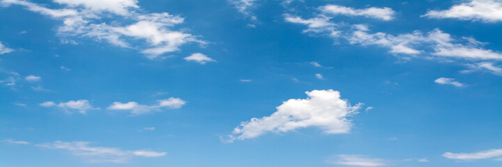 Naklejka na ściany i meble Cloudscape in sunny day of spring