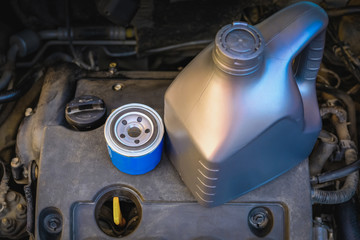 Oil filter and engine oil
