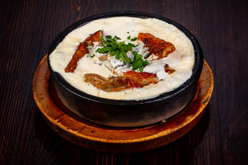 Roasted chicken in cream sauce