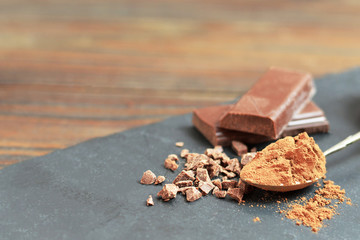 Cocoa powder and broken chocolate pieces