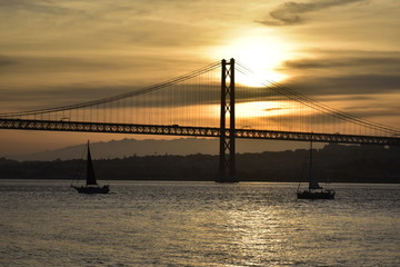 Sonnenuntergang am Tejo