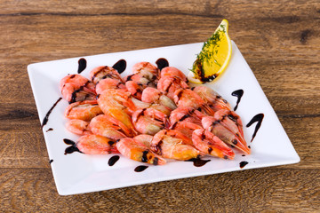 Boiled shrimps with sauce