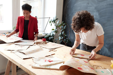 Gift wrapping service