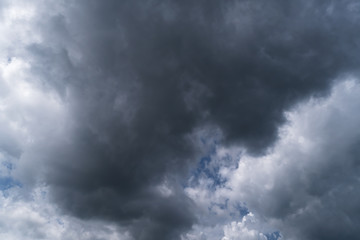 Obraz premium Himmel mit Quellwolken