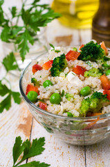 Salad of crushed cereals