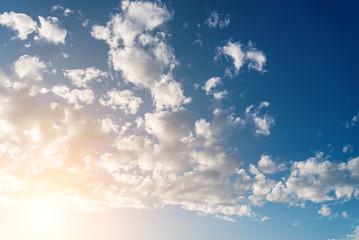 Obraz premium Dramatic sky with white clouds - natural background.