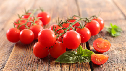 tomato grape and basil