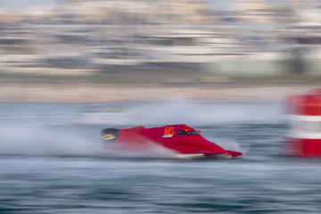 Fototapeta na wymiar fast powerboat racing