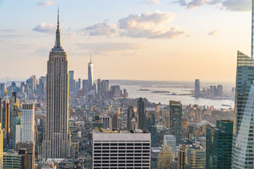 new york skyline in the evening. - obrazy, fototapety, plakaty