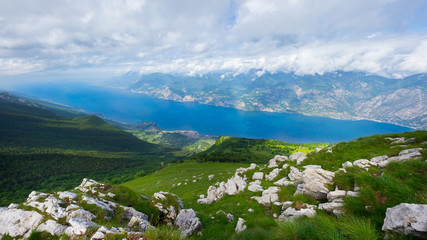 Fototapeta na wymiar Garda Lake in summer
