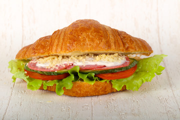 Croissant with salami