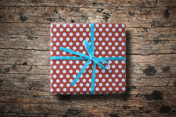 Obraz premium Vintage gift boxes on old wooden background