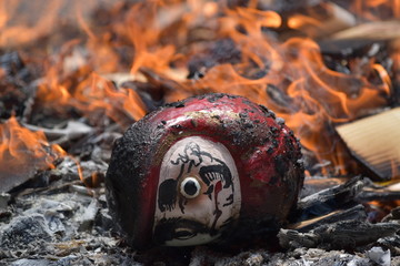 お焚き上げ、役目を終えた祈り