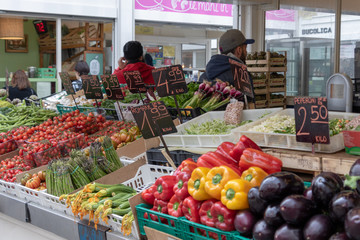 vegetables sold in farmer's market