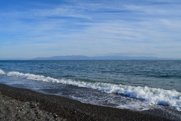 【静岡】三保の松原_寄せては返す波と青空