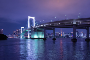 東京湾、レインボーブリッジの夜景