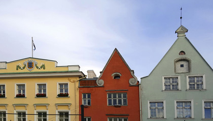 Fototapeta na wymiar Mittelalterliche Häuser in Tallinn, Estland
