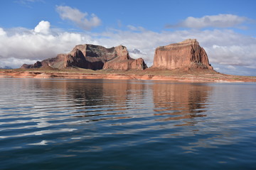 Fototapeta na wymiar Lake Powell in Arizona, USA