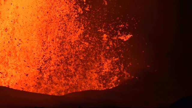 Volcanic eruption of Kilauea volcano in Hawaii at the end of May 2018, Fissure 8