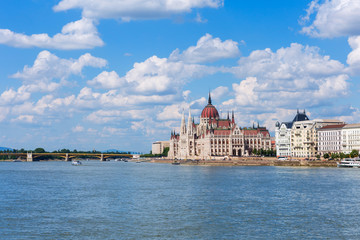 Fototapeta premium Parliament at the Danube in Budapest, Hungary