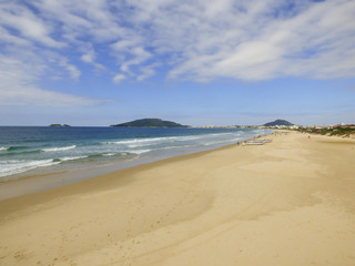 Fototapeta na wymiar A view of Ingleses beach - Florianopolis, Brazil