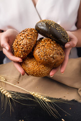 bread cereals bakery hands, the woman - 209360686