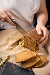 bread cereals bakery hands, the woman - 209360872