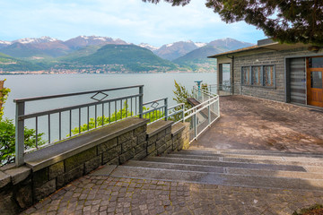 Obraz premium holidays in Italy - a view of the most beautiful lake in Italy, Lago di Como 