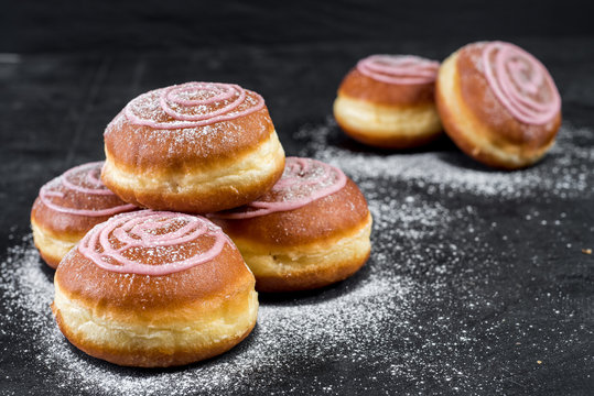 Donat Bilder Durchsuchen 31,370 Archivfotos, und