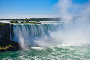 Fototapeta na wymiar Gorgeous Niagara Falls