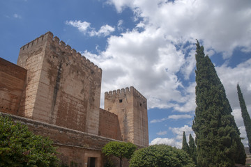 Fototapeta na wymiar antigua Alcazaba nazarí de la alhambra de Granada, Andalucía